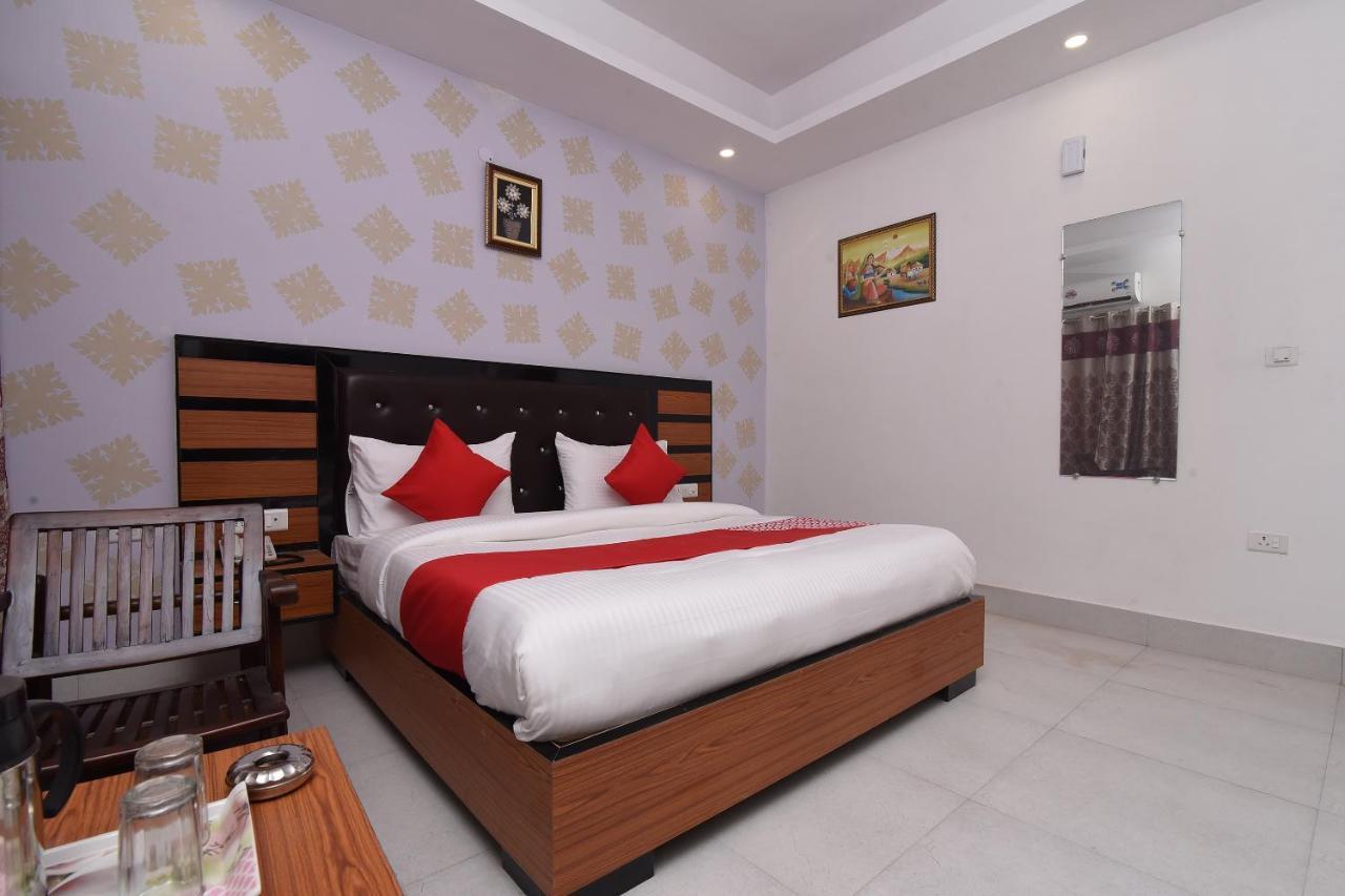 Capital O 13310 Noida Suites Eksteriør billede