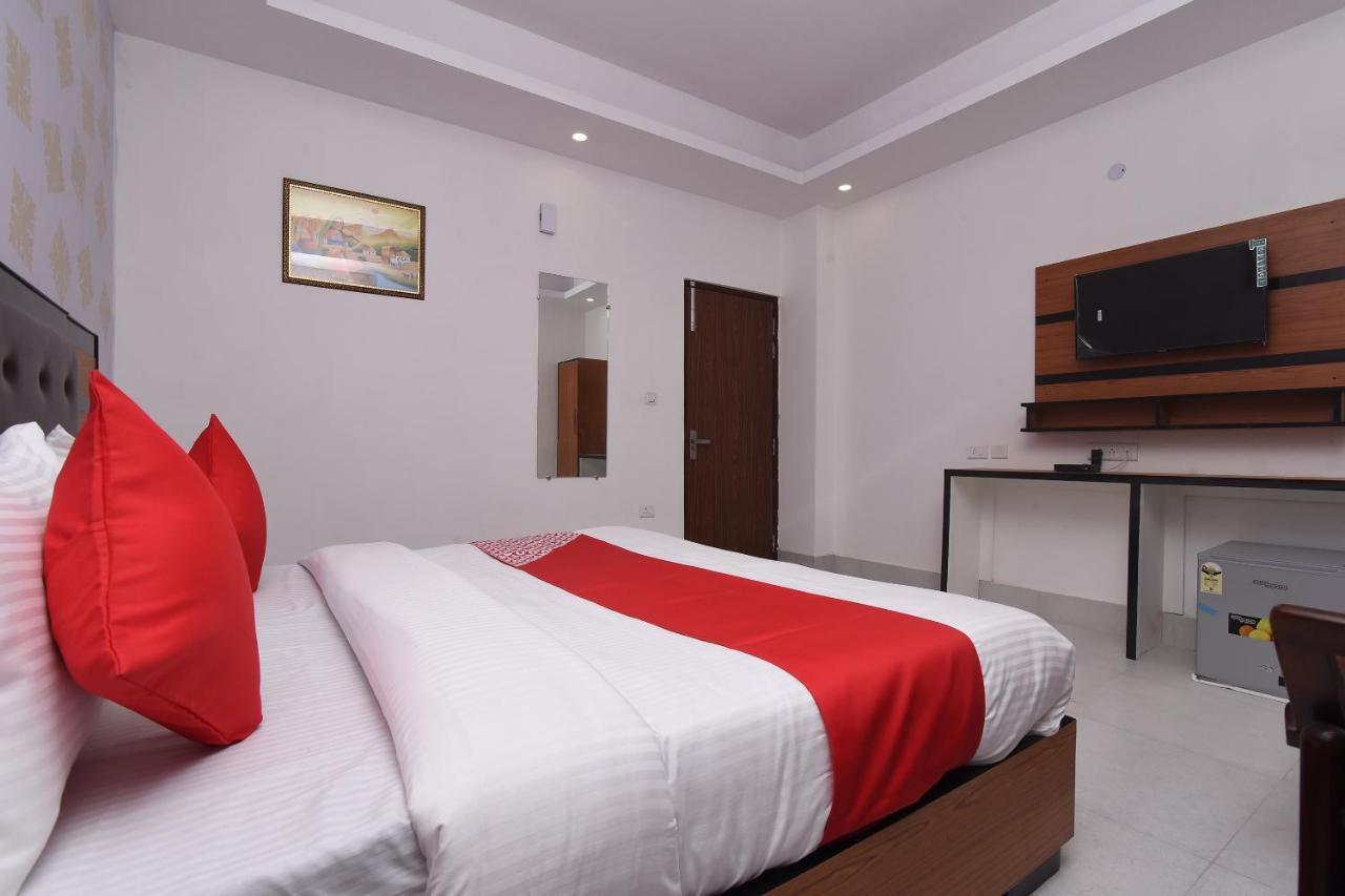 Capital O 13310 Noida Suites Eksteriør billede