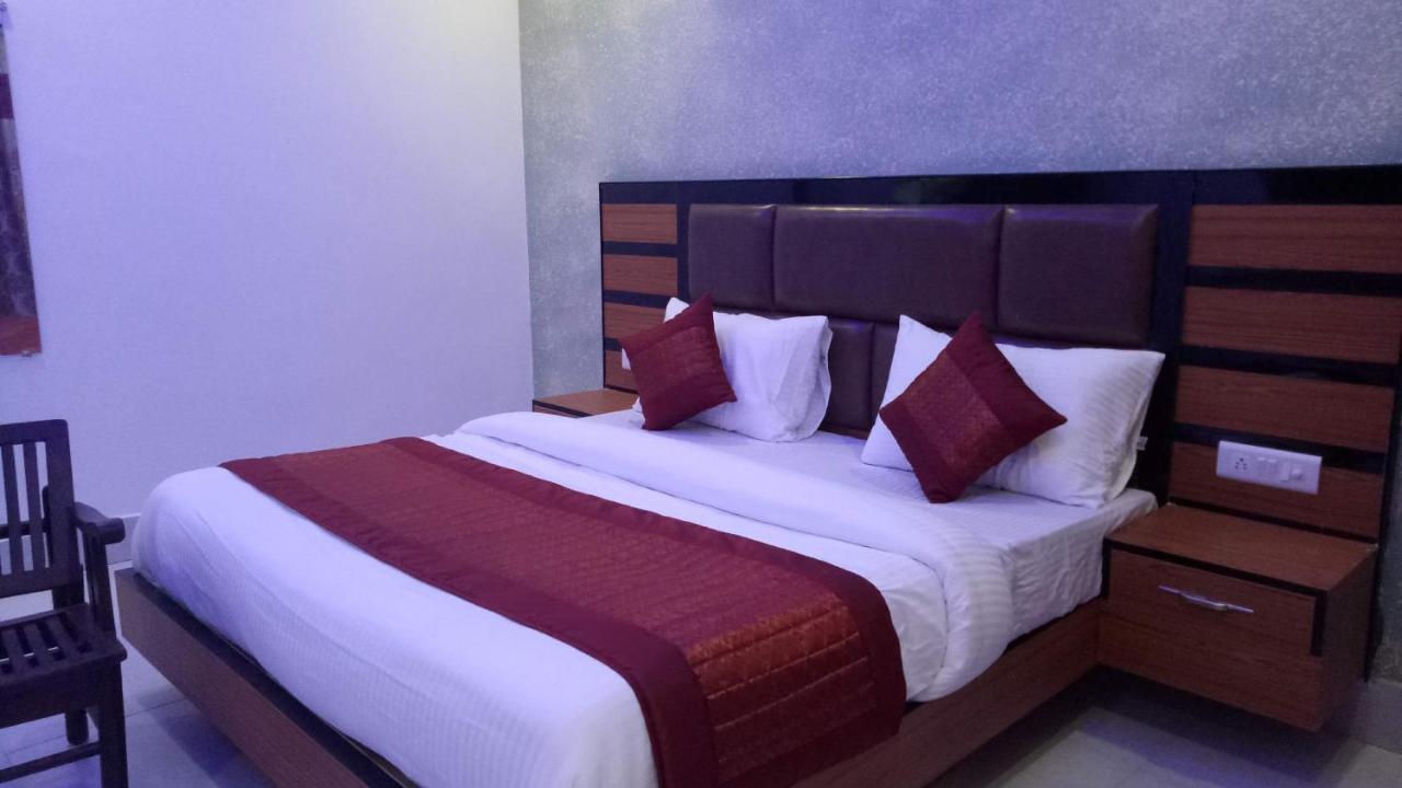 Capital O 13310 Noida Suites Eksteriør billede